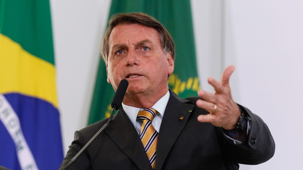 Imagem Ilustrando a Notícia: Bolsonaro diz que Ponte do Abunã reduzirá custo do transporte