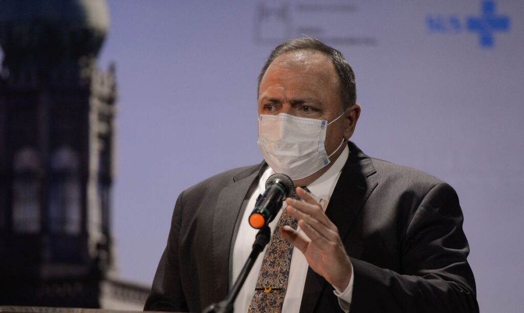 Imagem Ilustrando a Notícia: Pazuello diz que não pode comparecer à CPI da Pandemia nesta semana