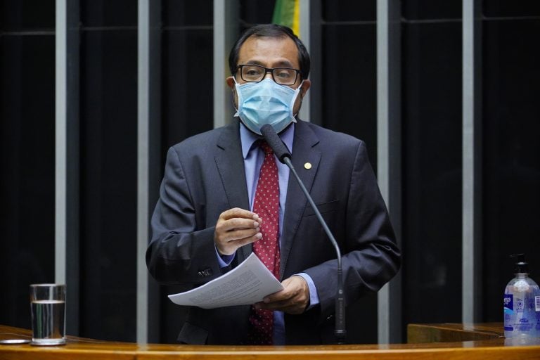 Imagem Ilustrando a Notícia: Projeto que proíbe despejo na pandemia é aprovado pela Câmara