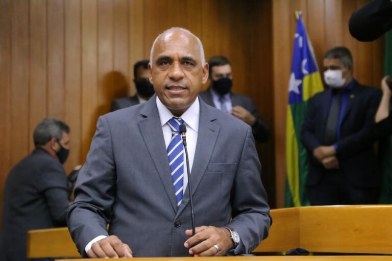 Imagem Ilustrando a Notícia: Prefeito de Goiânia se mostra favorável a Copa América, mas quer “protocolos seguros”