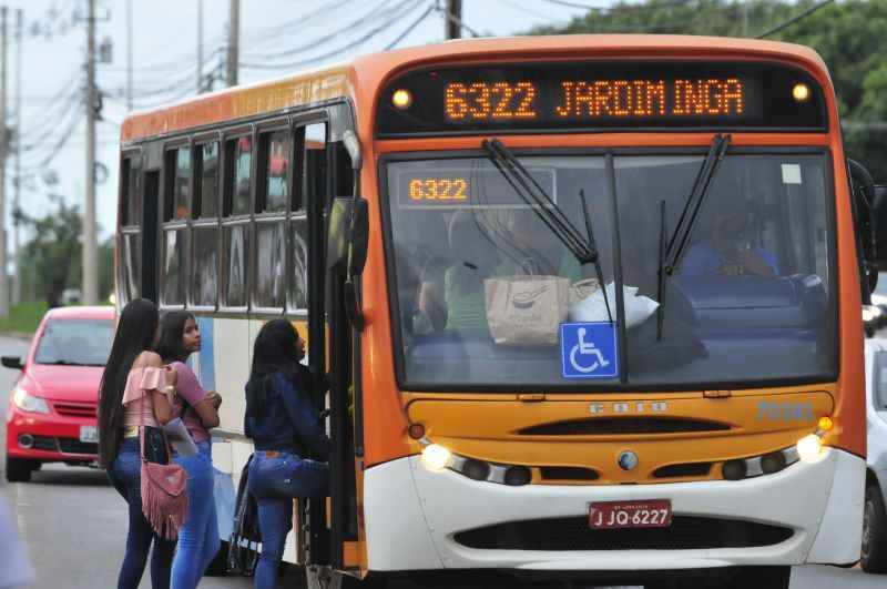 Imagem Ilustrando a Notícia: Linhas de ônibus se tornam responsabilidade do Distrito Federal em julho