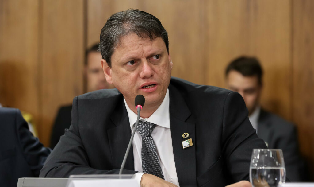 Imagem Ilustrando a Notícia: Ministro de Bolsonaro pode ser candidato ao Senado por Goiás