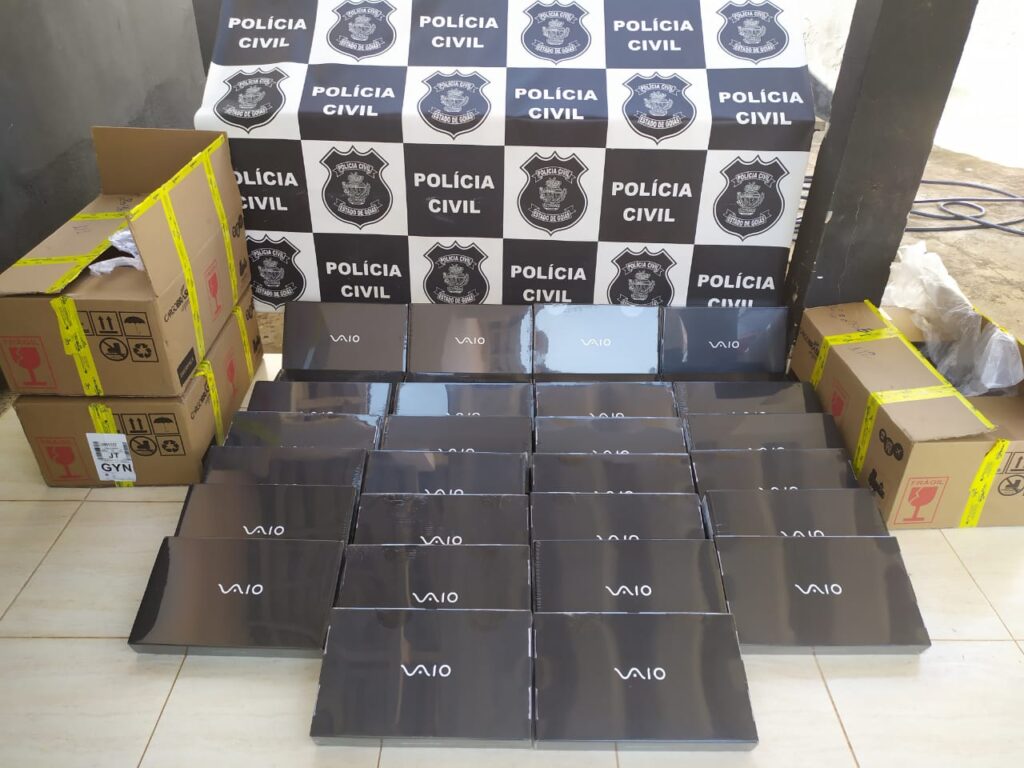 Imagem Ilustrando a Notícia: Integrante de organização criminosa é preso com 30 notebooks em Goiânia