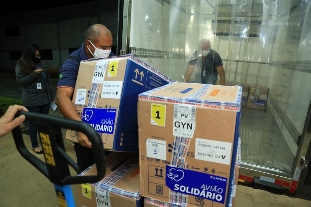 Imagem Ilustrando a Notícia: Goiás recebe 27º lote com mais 74.880 vacinas da Pfizer
