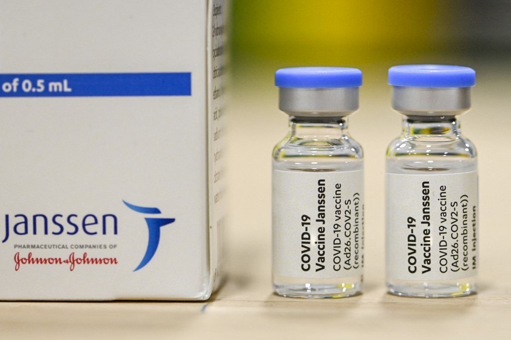 Imagem Ilustrando a Notícia: Lote com 3 milhões de doses da vacina da Janssen doado pelos EUA chega ao Brasil