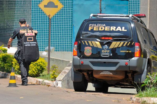 Imagem Ilustrando a Notícia: Polícia Federal investiga desvio de verbas da Saúde no Faina