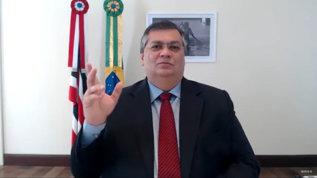 Imagem Ilustrando a Notícia: “Vacina atrasou porque Bolsonaro escolheu Cloroquina”, afirma Flávio Dino