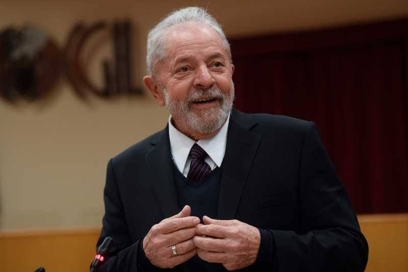 Imagem Ilustrando a Notícia: “Tenho profundo respeito por ele”, diz Lula ao comentar possibilidade de Alckmin na vice