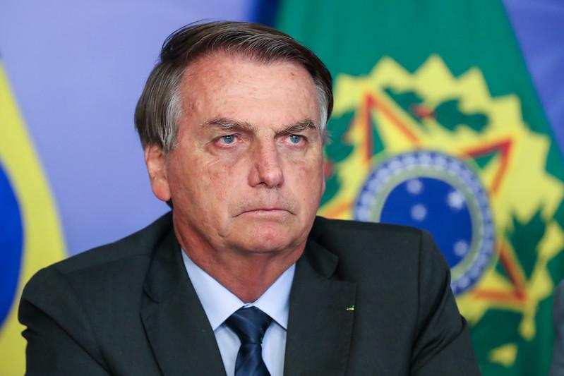 Imagem Ilustrando a Notícia: Bolsonaro diz não haver corrupção em seu governo: ‘se algo estiver errado, apuraremos’