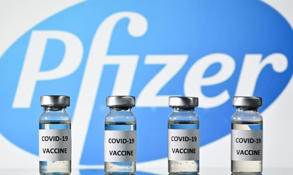 Imagem Ilustrando a Notícia: Anvisa autoriza uso da vacina da Pfizer em pessoas a partir de 12 anos