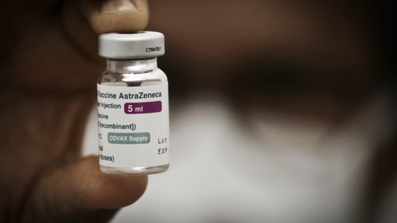 Imagem Ilustrando a Notícia: Goiás receberá mais de 190 mil doses do imunizante AstraZeneca nesta quarta-feira (2)