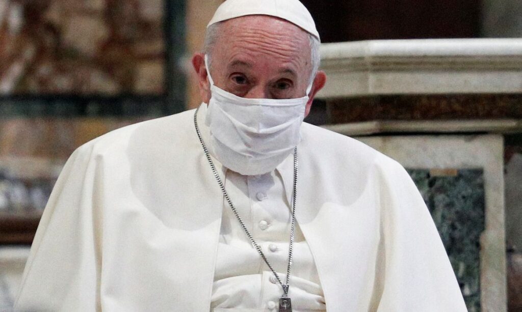 Imagem Ilustrando a Notícia: Papa Francisco é internado para cirurgia programada no intestino