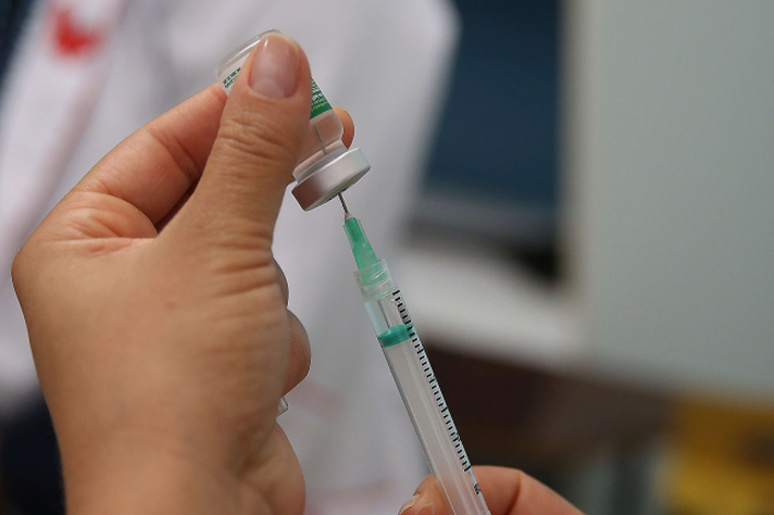 Imagem Ilustrando a Notícia: Anvisa recebe pedido para testes de vacina desenvolvida pela UFMG