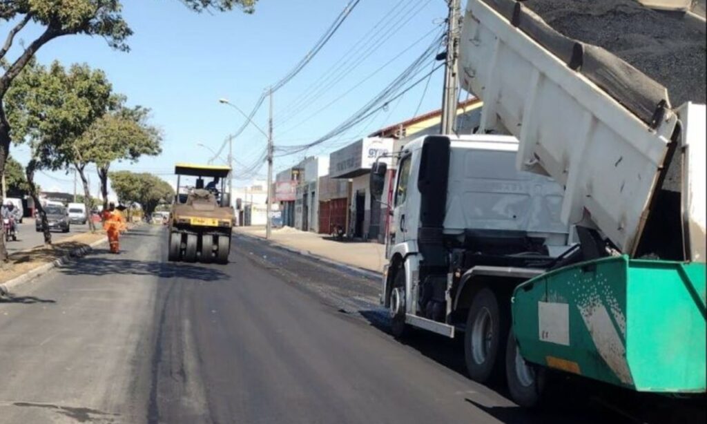 Imagem Ilustrando a Notícia: Quatro avenidas estão interditadas para reconstrução asfáltica, em Goiânia