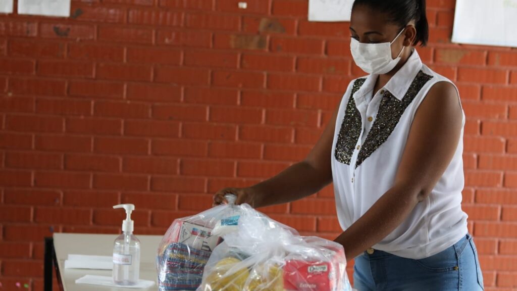 Imagem Ilustrando a Notícia: Kits de alimentação distribuídos por Goiás é destaque em estudo da OCDE