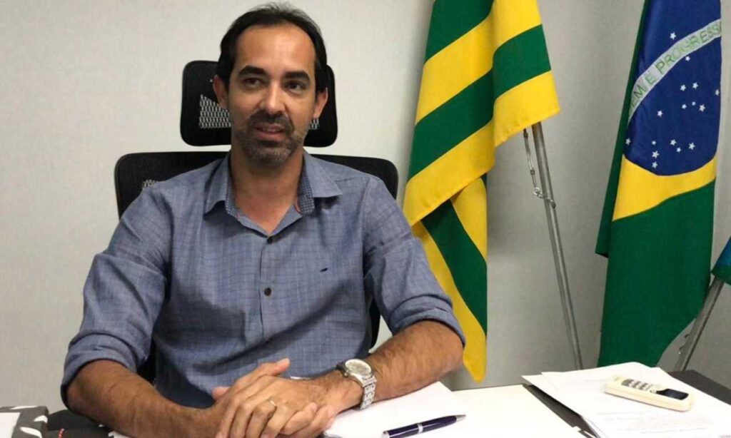 Imagem Ilustrando a Notícia: “Projeto acaba com gratificação de 40% para a Saúde”, diz vereador de Senador Canedo