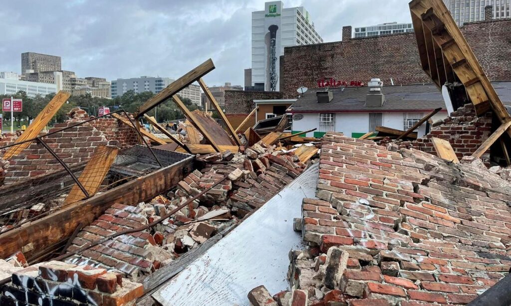 Imagem Ilustrando a Notícia: Louisiana lança ações de resgate; mortes por furacão Ida devem subir