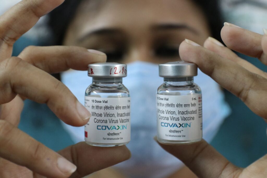 Imagem Ilustrando a Notícia: Governo oficializa fim de acordo para compra da vacina indiana Covaxin