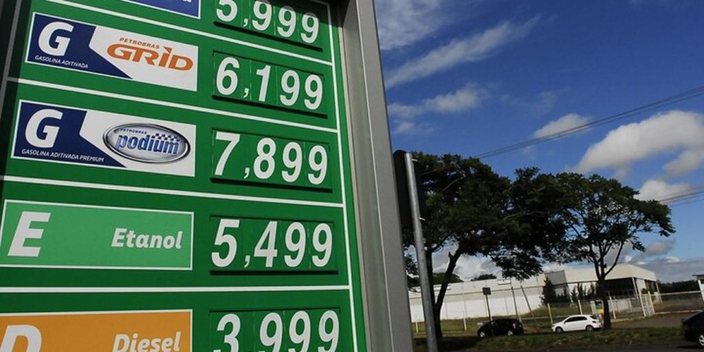 Imagem Ilustrando a Notícia: Alta no preço do combustível é um dos vilões da inflação