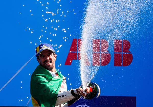 Imagem Ilustrando a Notícia: Di Grassi se despede da Audi com vitória e uma lista de recordes