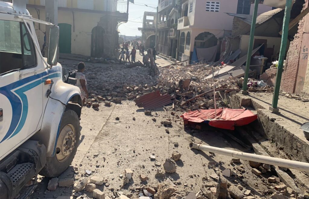 Imagem Ilustrando a Notícia: Terremoto que atingiu Haiti deixou ao menos 227 mortos