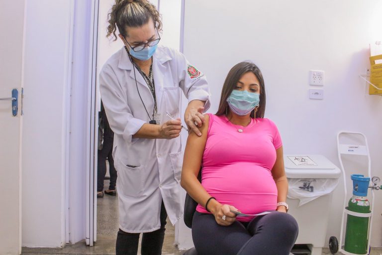 Imagem Ilustrando a Notícia: Somente 25% das grávidas de Goiânia tomaram a 1ª dose