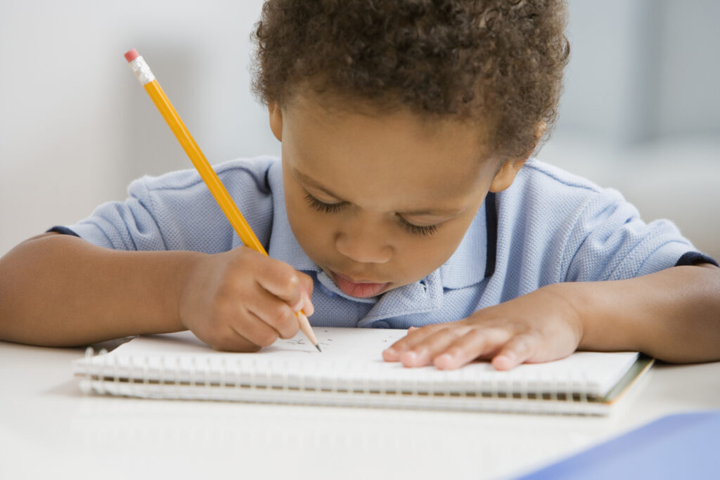 Imagem Ilustrando a Notícia: Programa de alfabetização infantil AlfaMais Goiás é sancionado