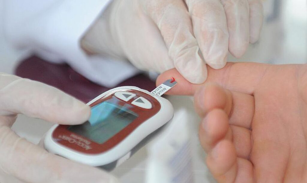 Imagem Ilustrando a Notícia: Após decisão liminar, SMS deve fornecer aparelhos de medição glicêmica a pacientes diabéticos de Goiânia