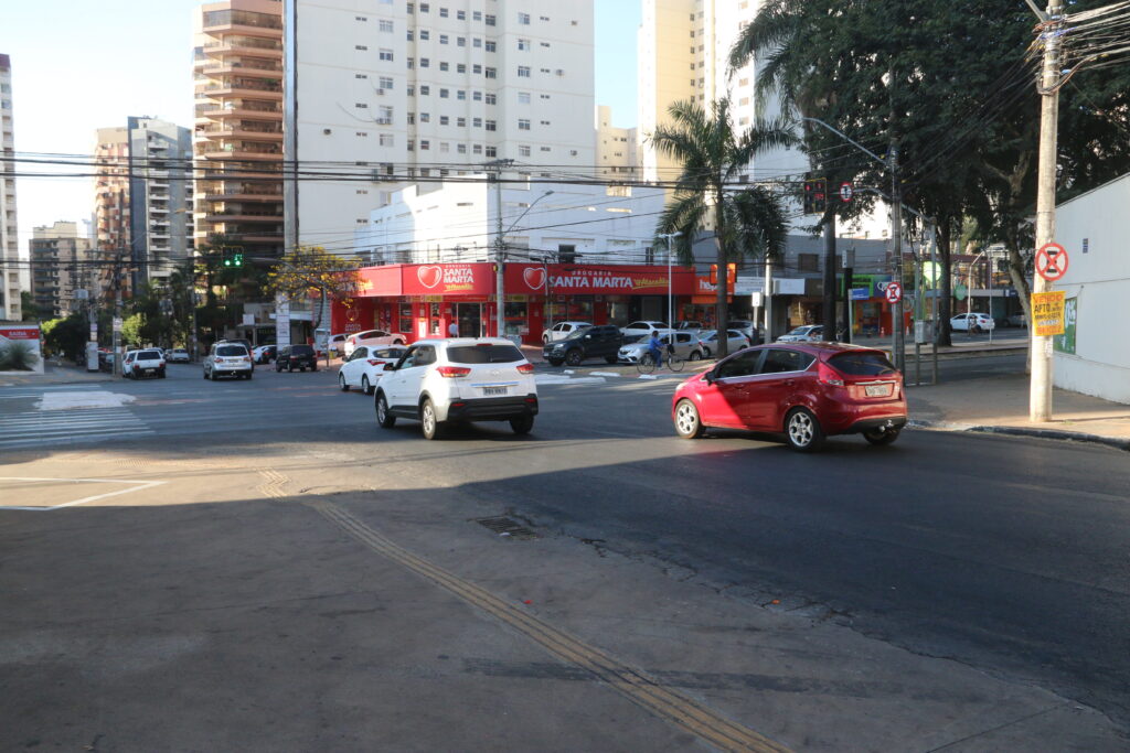 Imagem Ilustrando a Notícia: Falta de sinalização pode provocar acidentes em Goiânia