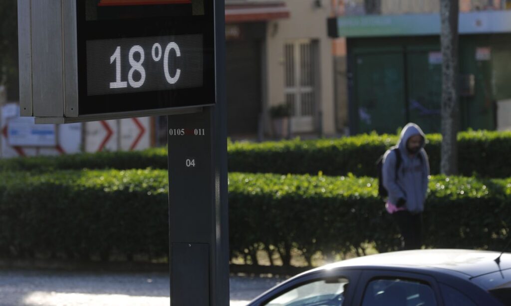 Imagem Ilustrando a Notícia: Nova frente fria se aproxima do Brasil e derruba temperaturas
