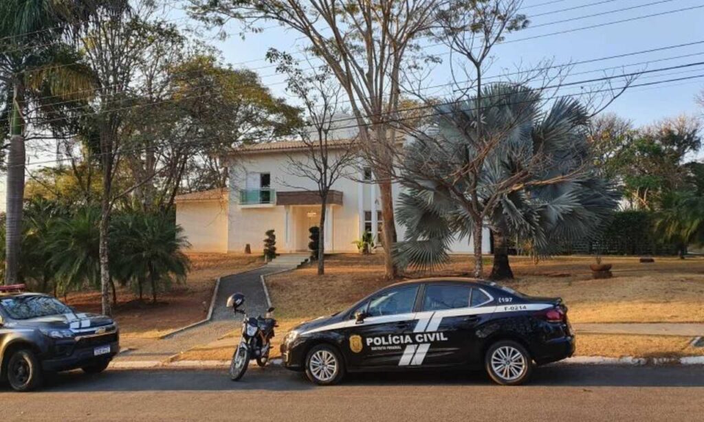 Imagem Ilustrando a Notícia: Casa do secretário Ismael Alexandrino é alvo da Polícia do DF