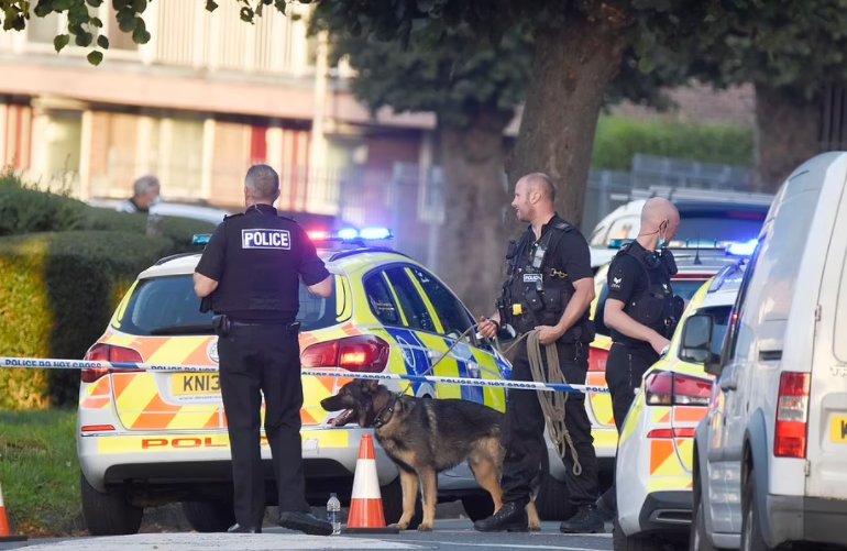 Imagem Ilustrando a Notícia: Atirador mata cinco pessoas em tiroteio na Inglaterra