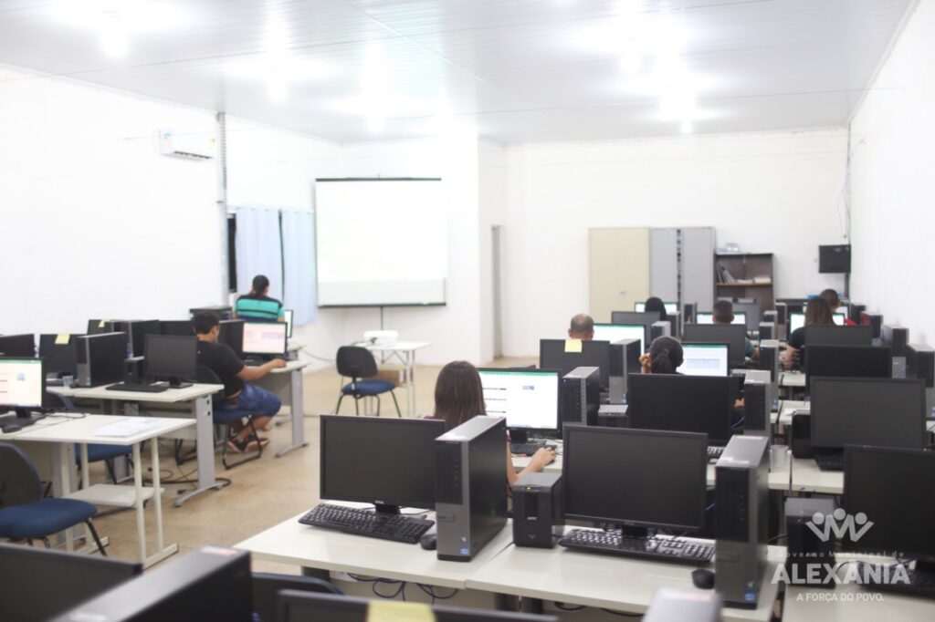 Imagem Ilustrando a Notícia: Processo Seletivo Simplificado seleciona profissionais para Colégios Tecnológicos em Goiás