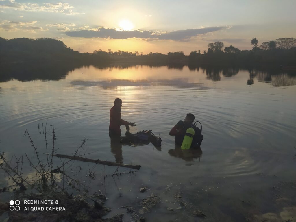 Imagem Ilustrando a Notícia: Furto de canoa acaba em afogamento com vítima fatal, em lagoa de Formosa