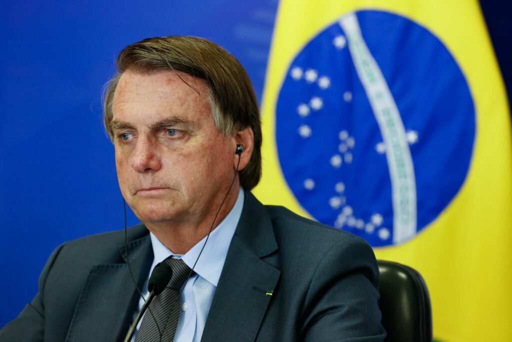 Imagem Ilustrando a Notícia: Sobre problemas econômicos, Bolsonaro diz que ‘nada é tão ruim que não possa piorar’