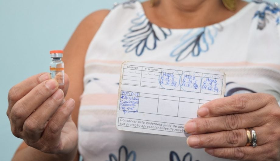 Imagem Ilustrando a Notícia: Cerca de 80% dos goianienses estão vacinados com  a 1ª dose