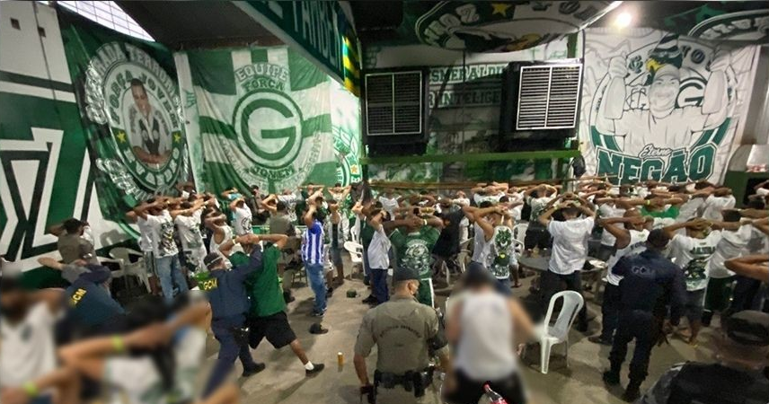 Imagem Ilustrando a Notícia: Polícia encerra festa clandestina de torcida organizada em Goiânia