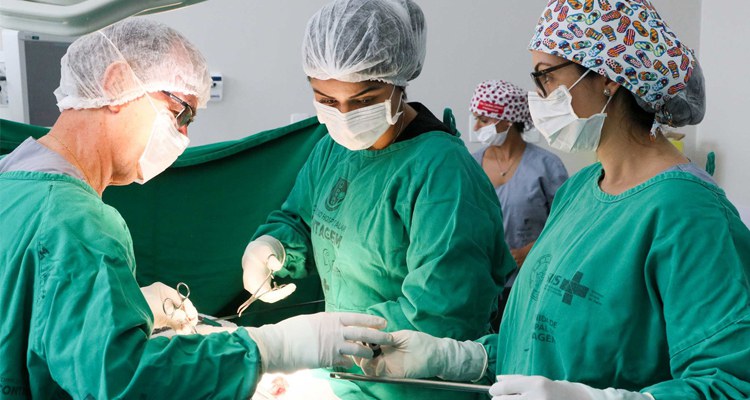 Imagem Ilustrando a Notícia: Avanço da vacinação contra Covid-19 permite a ampliação de cirurgias eletivas em Goiás