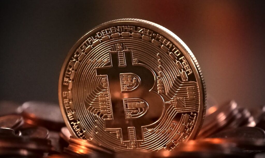 Imagem Ilustrando a Notícia: El Salvador se torna primeiro país a adotar bitcoin como moeda legal