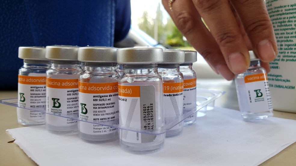 Imagem Ilustrando a Notícia: Ministério da Saúde inclui vacina Coronavac  no plano de imunização infantil