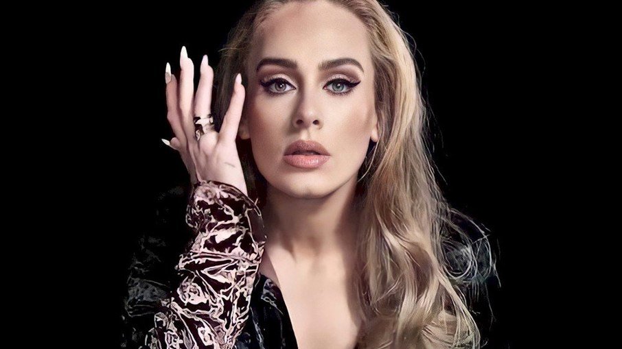 Imagem Ilustrando a Notícia: Adele é acusada de plagiar música brasileira famosa na voz de Martinho da Vila