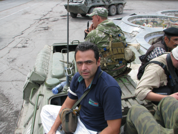 Imagem Ilustrando a Notícia: Jornalista goiano está a caminho do Afeganistão para cobrir o Talibã