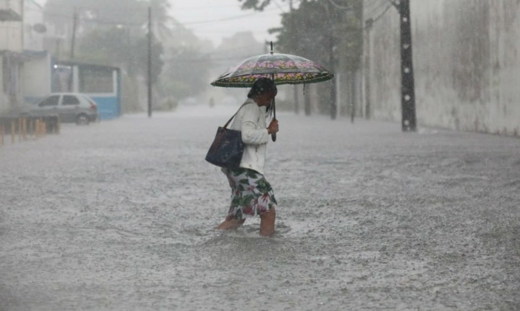 Imagem Ilustrando a Notícia: Novas chuvas com ventos de até 100 km/h podem atingir Goiânia e região metropolitana