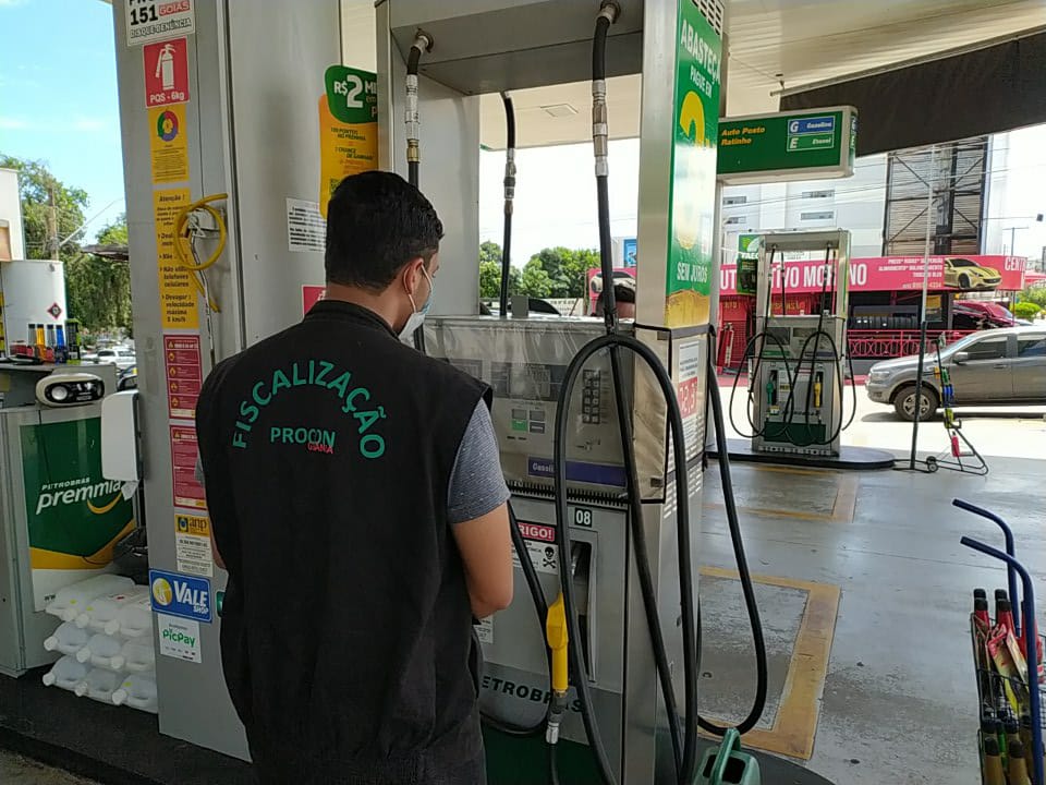 Imagem Ilustrando a Notícia: Após reajuste da Petrobras, Procon Goiânia faz operação para frear abuso de preços nos postos de combustíveis