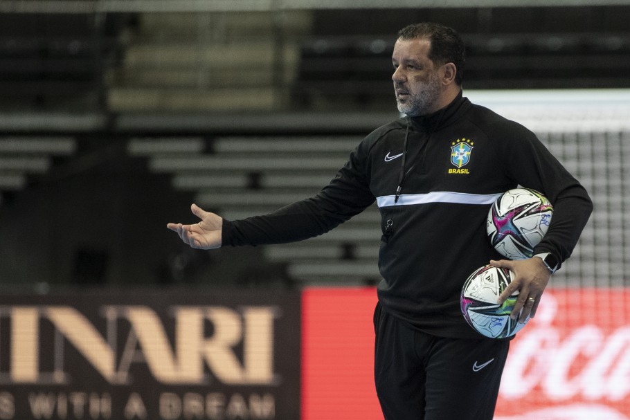 Imagem Ilustrando a Notícia: Seleção Brasileira de Futsal é convocada para Data FIFA no Marrocos