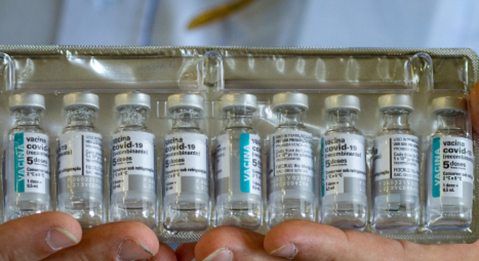 Imagem Ilustrando a Notícia: 180 milhões de doses de vacina contra Covid-19 são negociadas pelo Fiocruz para 2022