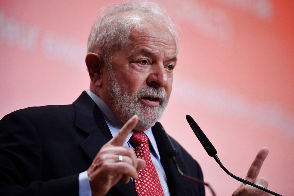 Imagem Ilustrando a Notícia: Ex-presidente Lula recebe críticas após fazer comparação de Ortega com Merkel