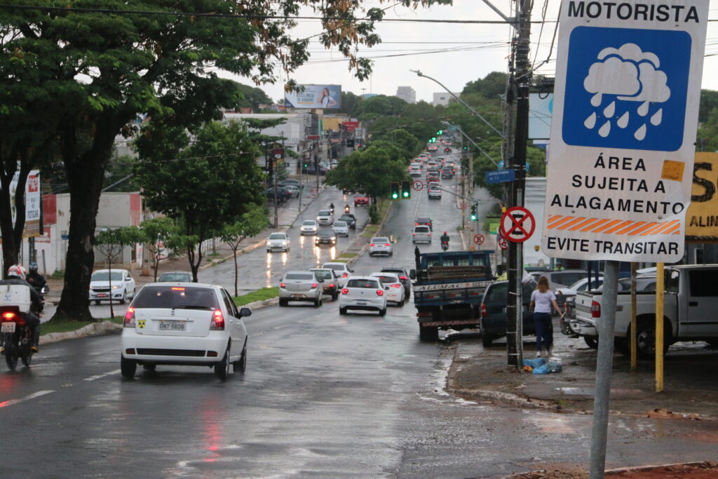 Imagem Ilustrando a Notícia: Chuvas: áreas sujeitas a alagamento triplicam em Goiânia desde 2018