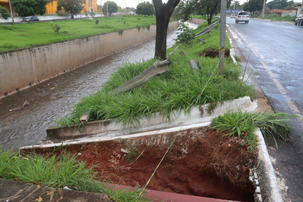 Imagem Ilustrando a Notícia: Entenda como canalização de cursos d’água prejudica trajeto de rios urbanos em Goiânia