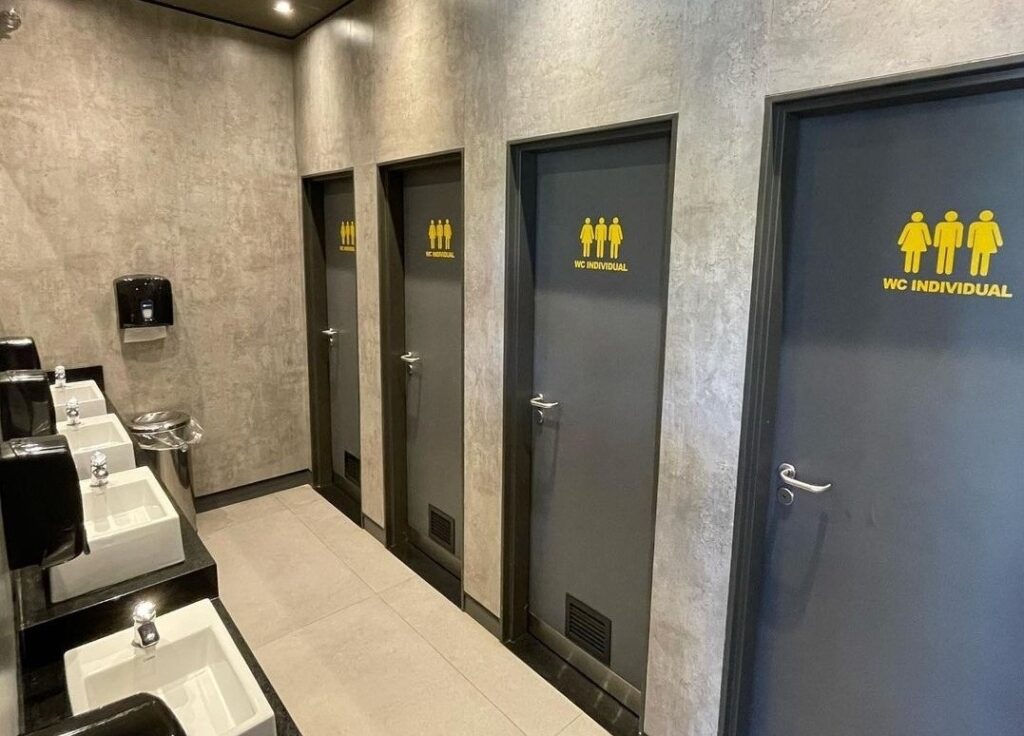 Imagem Ilustrando a Notícia: Entenda porque banheiros de gênero neutro do McDonald’s têm causado discussão nas redes sociais